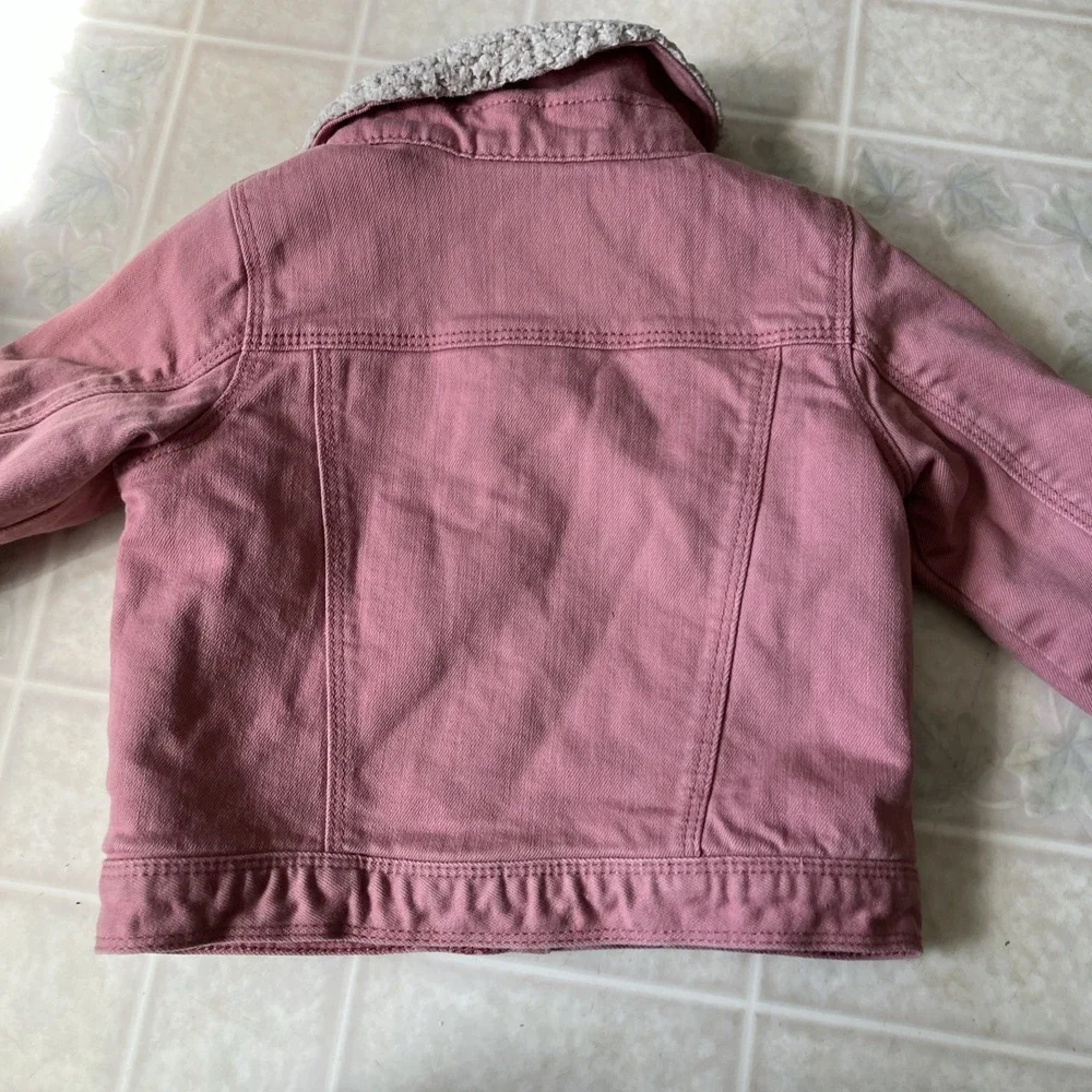 Old Navy Kids Pink Sherpa Lined Denim Trucker Jacket Size 3T Dusty Rose